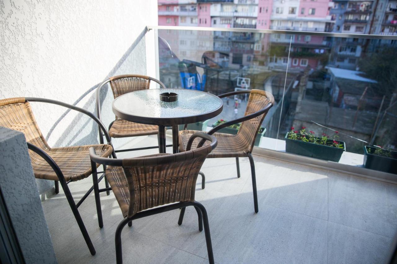 Libereco Aparthotel Батуми Экстерьер фото